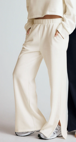 Beyond Yoga Open Ended Mid Rise Wide Leg Pant