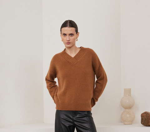 W. Cashmere Cerys V Neck