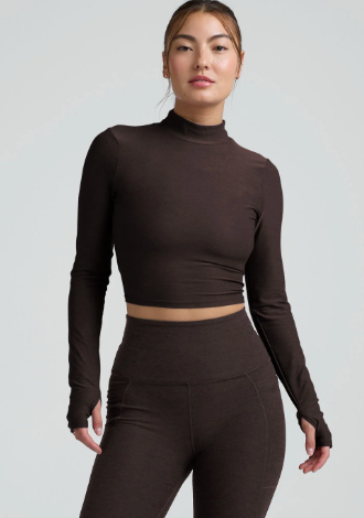 Beyond Yoga Featherweight Moving On Cropped Pullover